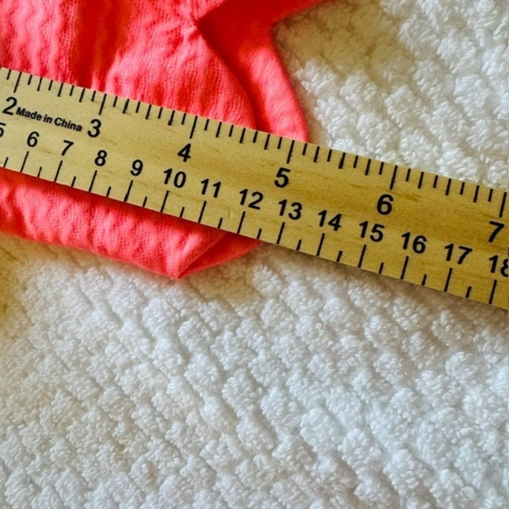 Lilly Pulitzer Magnolia Scallop‎ Shorts Bright Coral Textured Cotton Size 8 NWOT - Picture 9 of 10